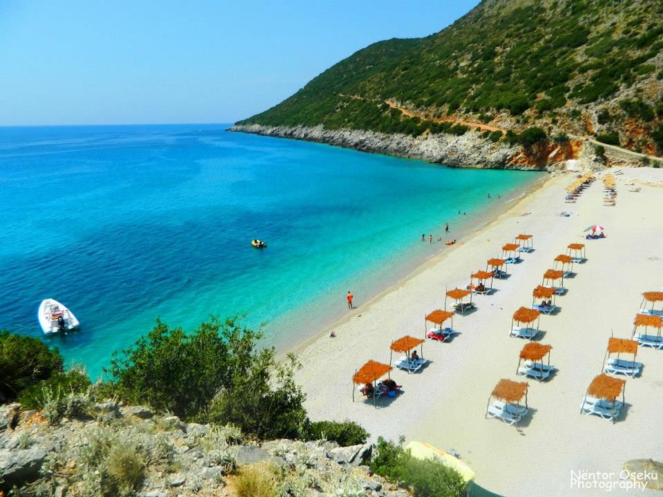 Goditet per here te dyte turizmi: Shoqatat kerkojne lehtesi fiskale,12 pika per taksat